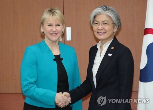 S. Korea's top diplomat calls for Sweden's cooperation in resolving N.K. nuke issue - 1