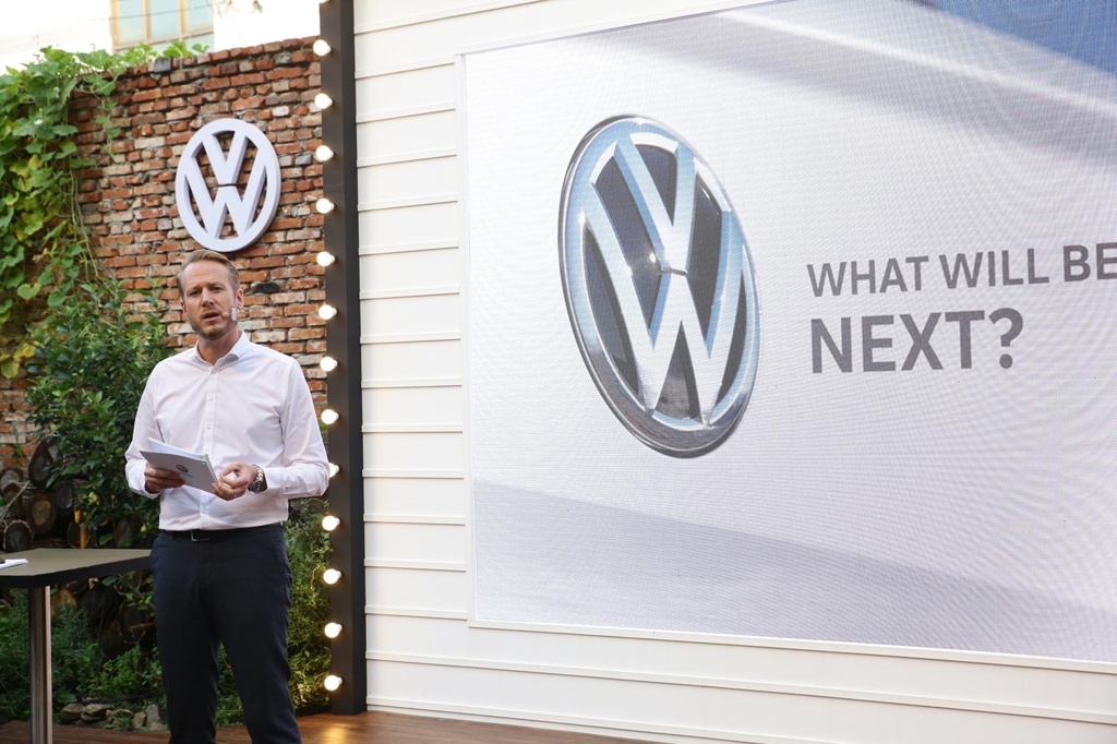 In this photo provided by Volkswagen Korea, the carmaker's Executive Director Stefan Krapp delivers a briefing on its plan to launch five SUV models in Korea in the coming years during a media event held in Seongsu, western Seoul, on Aug. 29, 2019. (PHOTO NOT FOR SALE) (Yonhap)