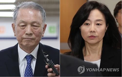 File photos of Kim Ki-choon (L), former chief of staff, and Cho Yoon-sun, former culture minister, who served as key aides to disgraced President Park Geun-hye (Yonhap)