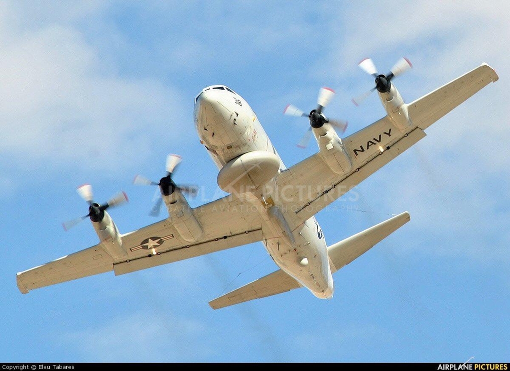 This photo, captured from a tweet by No Callsign, shows the U.S. navy's EP-3E aircraft. (PHOTO NOT FOR SALE) (Yonhap)