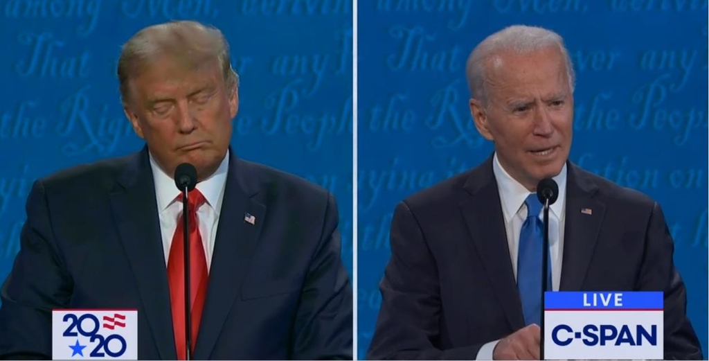 The captured image from U.S. cable news network C-Span shows U.S. Democratic presidential candidate Joe Biden (R) speaking in the second presidential TV debate with his Republican rival, President Donald Trump, on Oct. 22, 2020. (PHOTO NOT FOR SALE) (Yonhap)