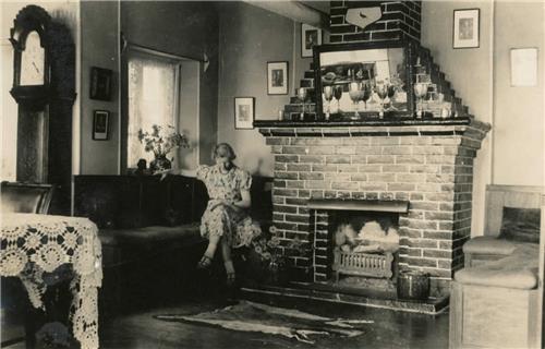 This photo, provided by the Seoul metropolitan government, shows the first floor living room of Dilkusha in the 1920s. (PHOTO NOT FOR SALE) (Yonhap)
