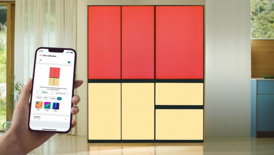 LG Electronics' MoodUp refrigerator is show in the photo provided by the company on Sept. 1, 2022. (PHOTO NOT FOR SALE) (Yonhap)
