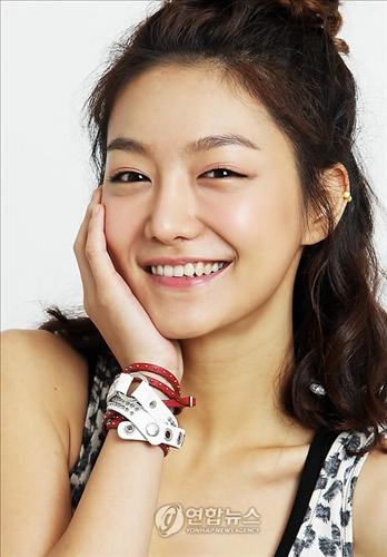 <고교 자퇴 신소율 "고등학생 역 맡았어요"> - 2