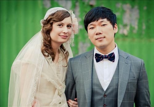 <'한국 남편과 사는 법' 만화로 그리는 호주 새댁> - 2
