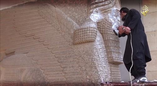 IS, 이라크 모술서 고대유물 파괴·희귀서적 소각(종합) - 3