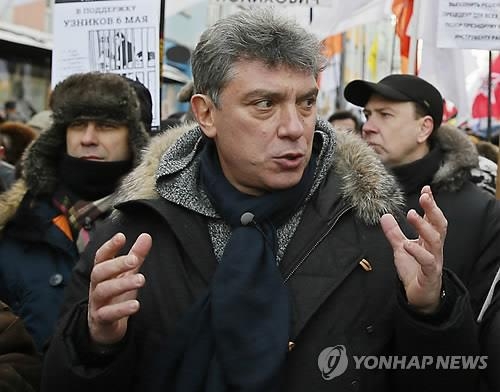 넴초프 보고서 "러시아군 최소 220명 우크라 내전서 사망" - 2