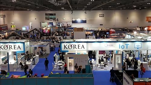 "흥미로운 기술이네"…한국 ICT 기업들 런던서 주목 - 3