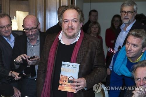 프랑스 최고 문학상 공쿠르상 수상자에 에나르 - 2