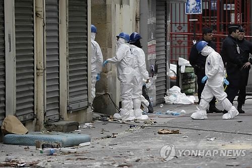 파리 테러총책 아바우드 사망…"프랑스에 생화학 테러 가능성"(종합4보) - 3