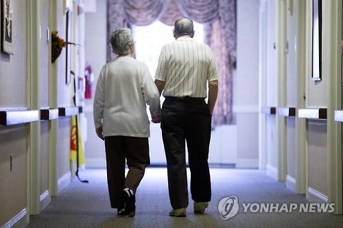 "알츠하이머 유행병처럼 번질 것…2050년 전세계 환자 1억명" - 2