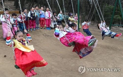 까치도 설 쇠나요?…'까치 까치 설날' 유래 알아보니2