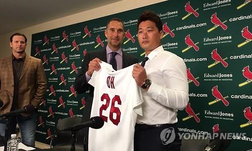 오승환 미국 출국…세인트루이스에서 '새 출발' - 2