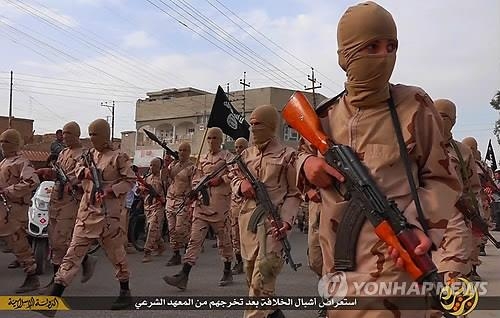 IS, 모술 방어전에 전투경험 없는 13세 소년병들까지 대거 투입 - 2