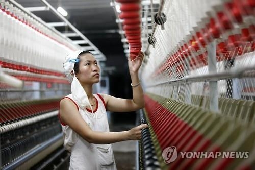 中 1월 수출 '충격적 부진'…달러기준 11.2% 급감(종합2보) - 2