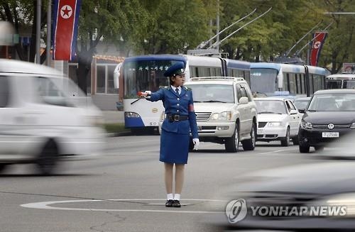 북한, 평양에 '차량홀짝제' 도입…"교통체증? 석유부족?" - 2