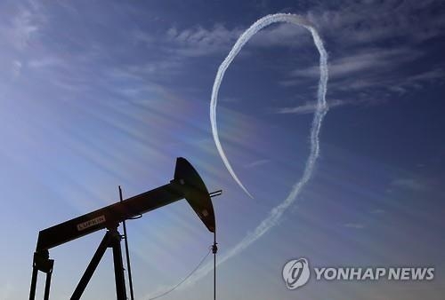 사우디·러시아 등 4개국 산유량 동결…OPEC-非OPEC 첫 합의(종합2보) - 2