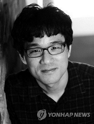 장강명 "악스트의 듀나 익명성 집착…나쁘지만은 않아" - 2