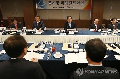 올해 대기업 취업 쉽지 않다…채용 증가율 0.6% 그쳐 - 2