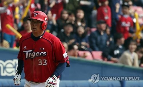 <프로야구> 봄날 맞이한 김주형 "야구가 재미있어요" - 2
