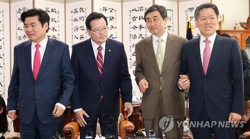 '여소야대' 만든 총선 후 첫 3당 회동, 국민의당이 '상전' - 2