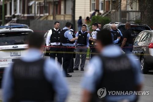 "작년 미국 대형총격사건 358건…가해·피해자 4분의 3이 흑인" - 3