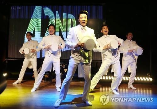 뮤지컬 데뷔 송일국 "꿈 이뤘다…공연 성공하면 탭댄스" - 5