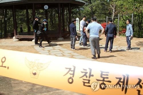등산로 묻지마 칼부림 40대 기소…정신질환 증세 - 2