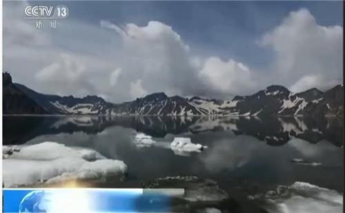 "백두산 천지 해빙 직접 보자" 관광객 매년 급증세 - 3