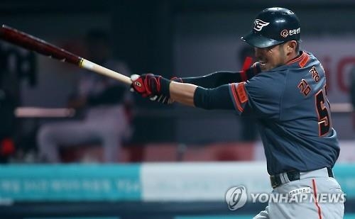 <프로야구> '종아리 부상' 김경언, 퓨처스리그 경기 출전 - 2