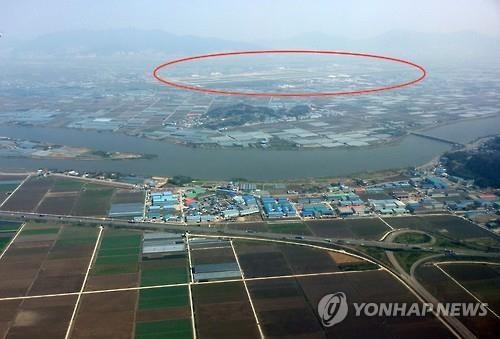 與 '신공항' 잔불 정리 진력…영남 민심 달래기 후속책 검토(종합) - 3