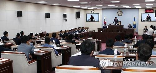 청주시의회 '세종시 빨대효과' 저지 대책 마련 촉구 - 2