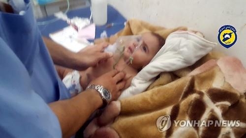 '멀고 먼' 시리아 평화…7월 한달간 병원 공습 44차례 - 3
