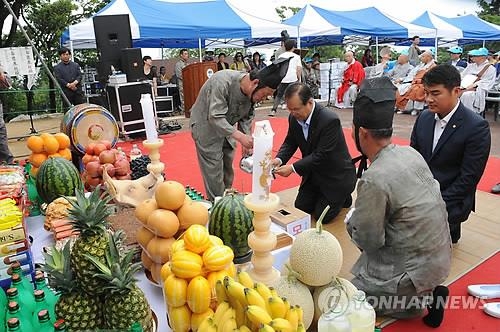 경찰서 벽에 맹호도, 도청 옥상에 배…곳곳에 역술·풍수 - 6