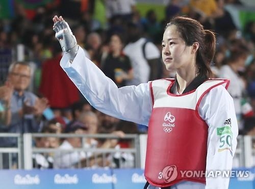 -올림픽- '맏언니' 오혜리, 금메달 발차기…역대 여자 최고령(종합2보) - 2