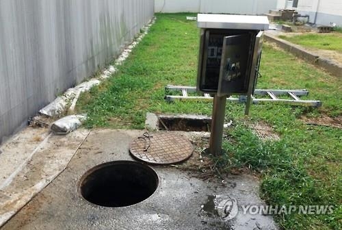 폭염속 정화조 유독가스에 2명사망…안전장비 안갖췄다 '참변' - 2