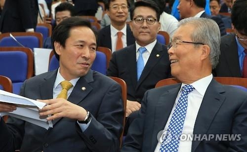 더민주, 의총서 "최경환·안종범 증인채택 고수" 결론(종합) - 2