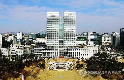 기사회생 권선택 대전시장에게 "시정 전념" 한목소리 - 3