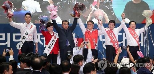 "친박 vs 친문" 여야 지도체제 '강대강'…정계 지각변동 오나 - 3
