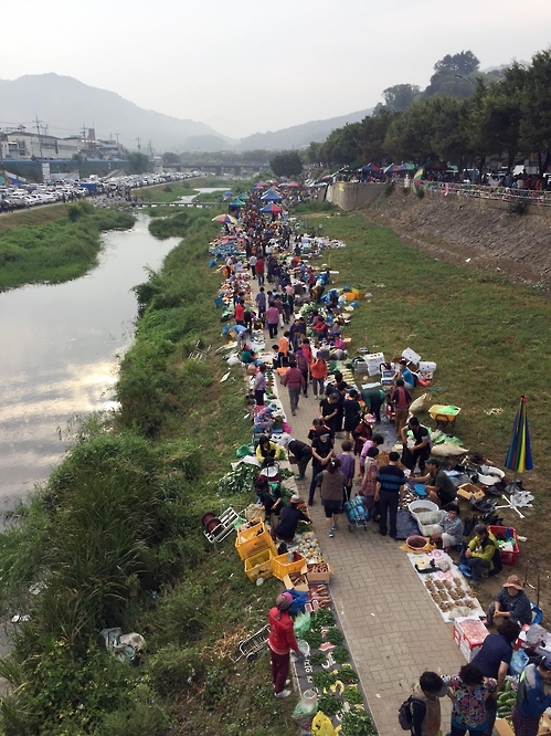 "차례상 준비는 전통시장이 최고"