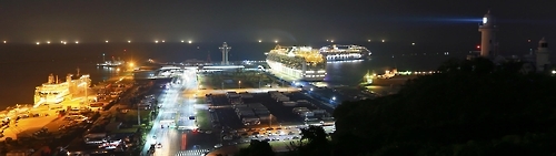 제주 앞바다 밝히는 산지등대