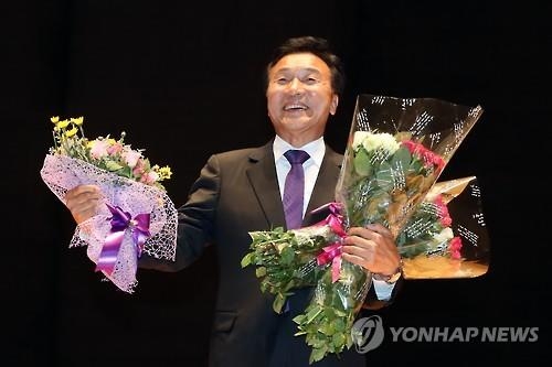 더민주, 대선주자 의견수렴 '채널' 신설…룰협상 본격화? - 3