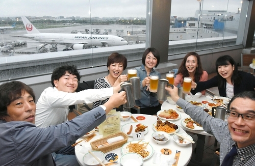 "맥주로 건배"