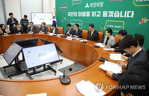 '촛불'과는 거리두는 두 野, 총공세에도 장외투쟁은 경계(종합) - 2