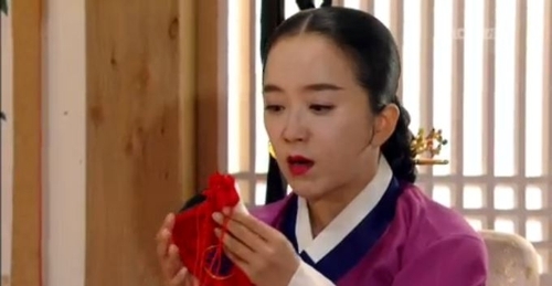 MBC '옥중화' 제작진 "오방낭, 최순실 게이트 풍자 맞다"(종합) - 1