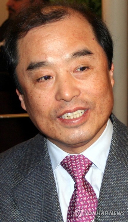 '盧의 남자' 김병준, 벼랑끝 몰린 朴정부 '책임총리'로 - 1