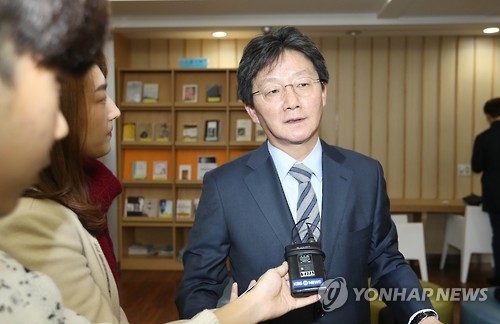 유승민 "정치혁명 계기…朴대통령 모두 내려놓는 결단해야" - 1