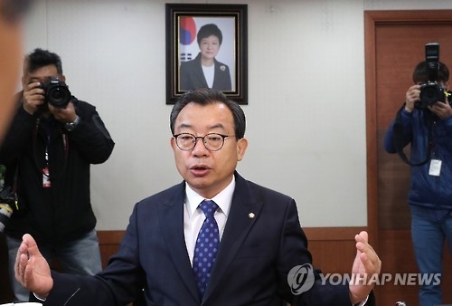 이정현 "당 해체론은 수십년 당 지켜온 당원에 배은망덕" - 1