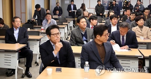 與 탄핵파 "野 탄핵일정에 조건없이 동참…통과 확신줄것" - 1