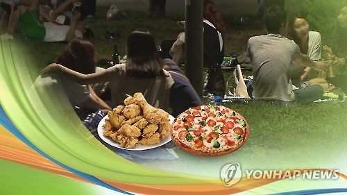 대출금리에 목메는 치킨·피자집들…생존기간 불과 3.1년[연합뉴스 자료사진]